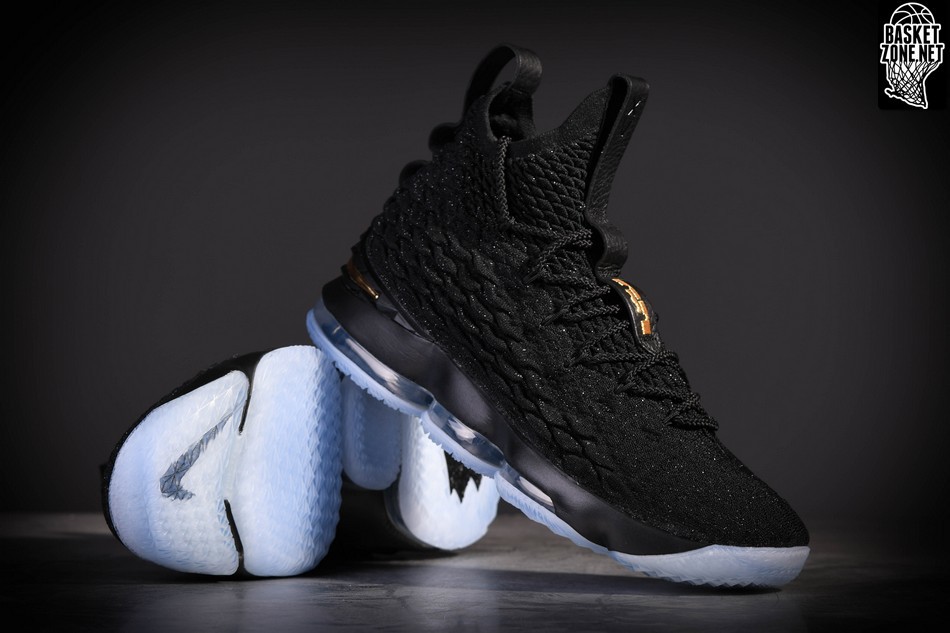 lebron james 15 shoes black and gold