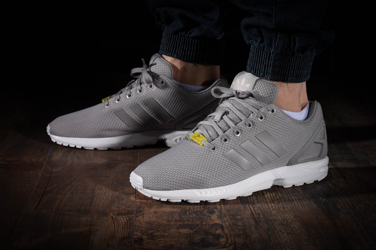 Adidas originals store zx flux