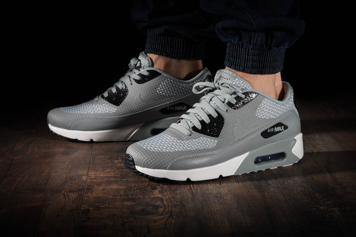 NIKE AIR MAX 90 ULTRA 2.0 SE LIGHT PUMICE