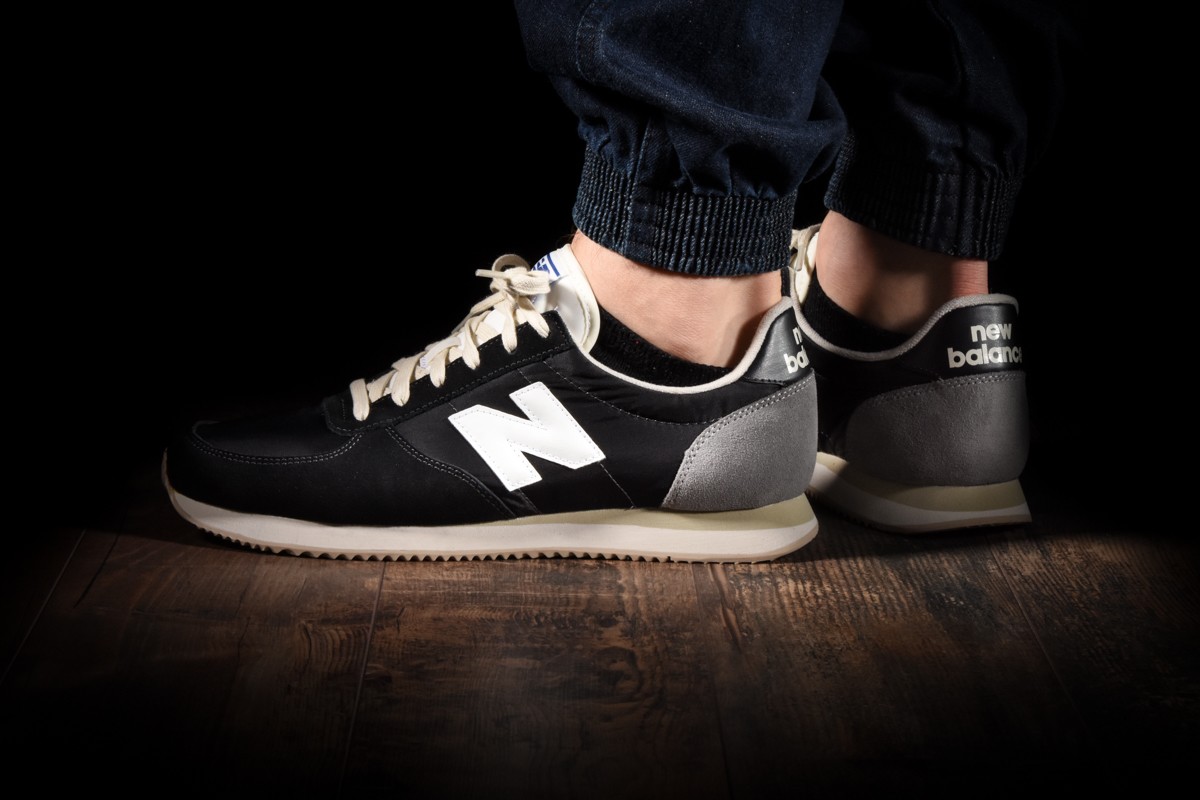 new balance 220 review
