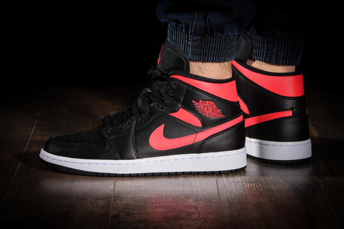 Air jordan 1 clearance retro mid black red