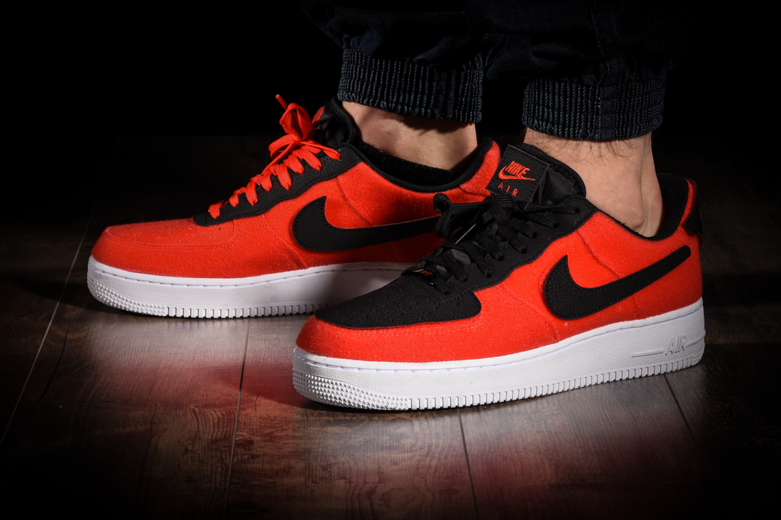 nike air force 1 black and red high top